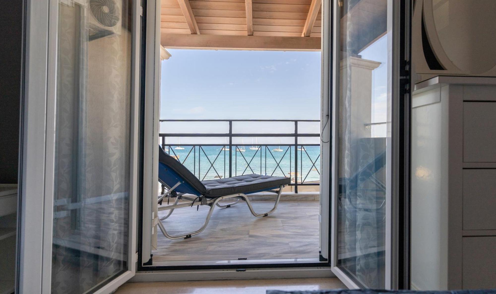 George Beachfront Apartments Lithakia  ห้อง รูปภาพ
