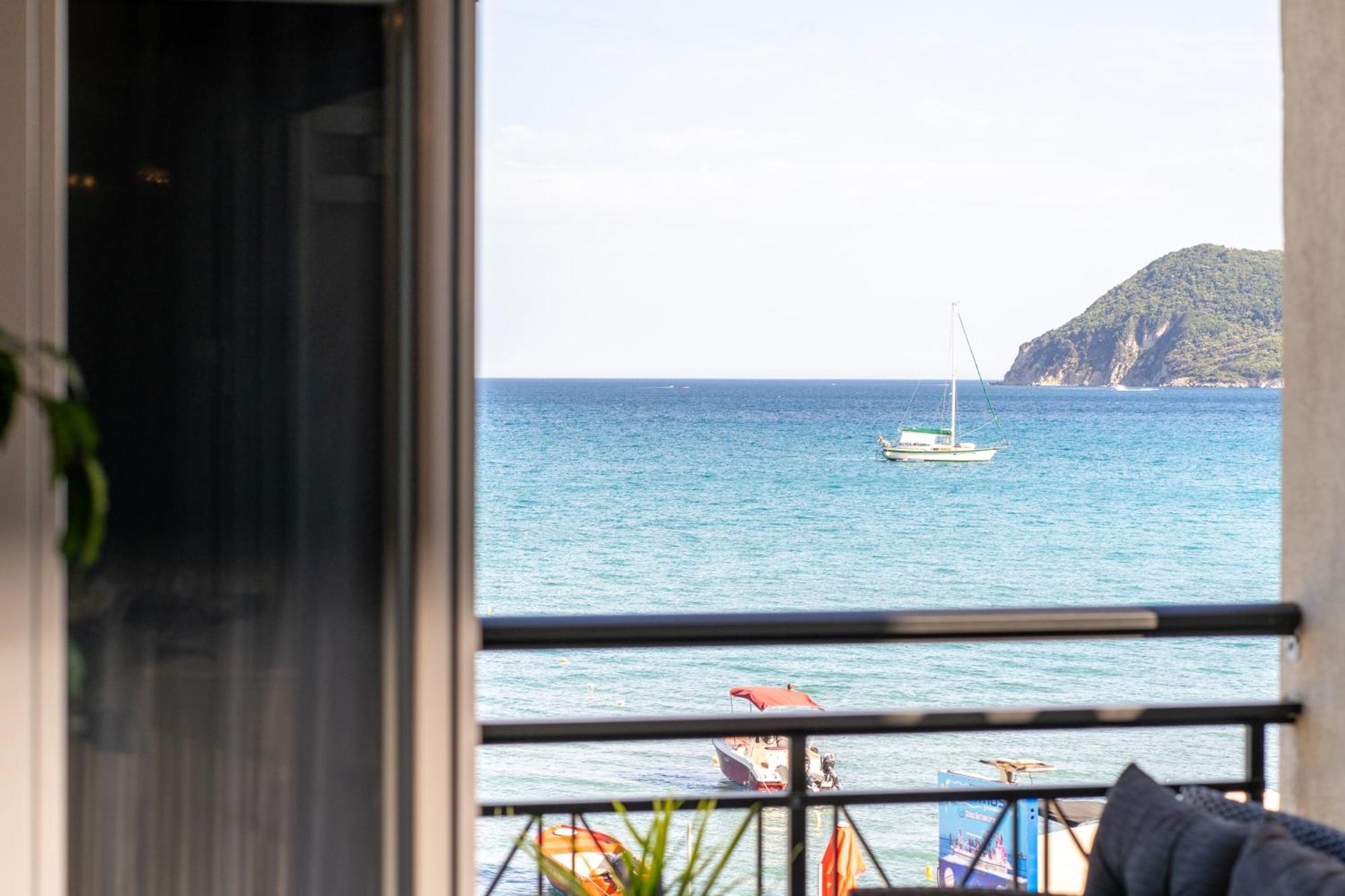 George Beachfront Apartments Lithakia  ห้อง รูปภาพ