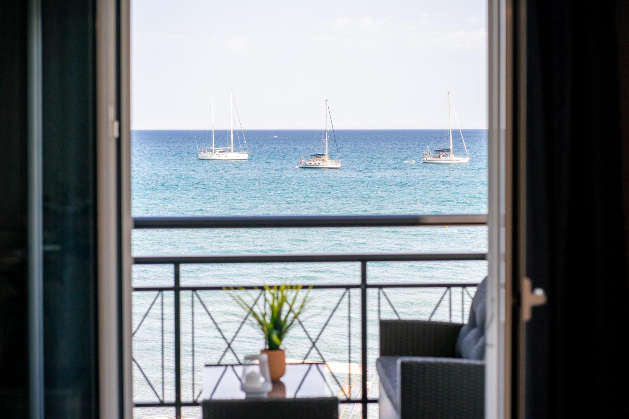 George Beachfront Apartments Lithakia  ห้อง รูปภาพ