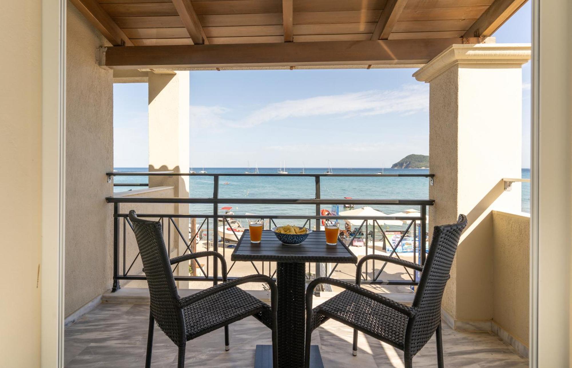 George Beachfront Apartments Lithakia  ห้อง รูปภาพ