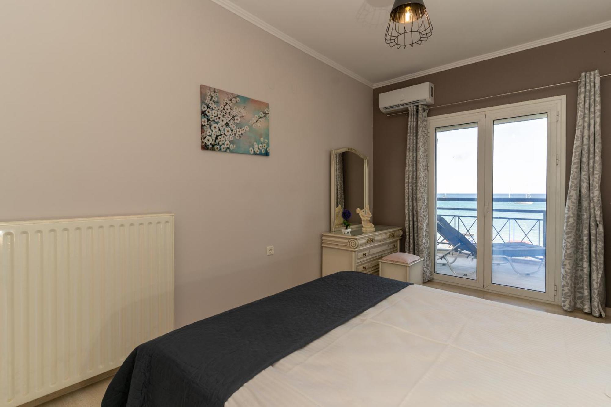 George Beachfront Apartments Lithakia  ห้อง รูปภาพ