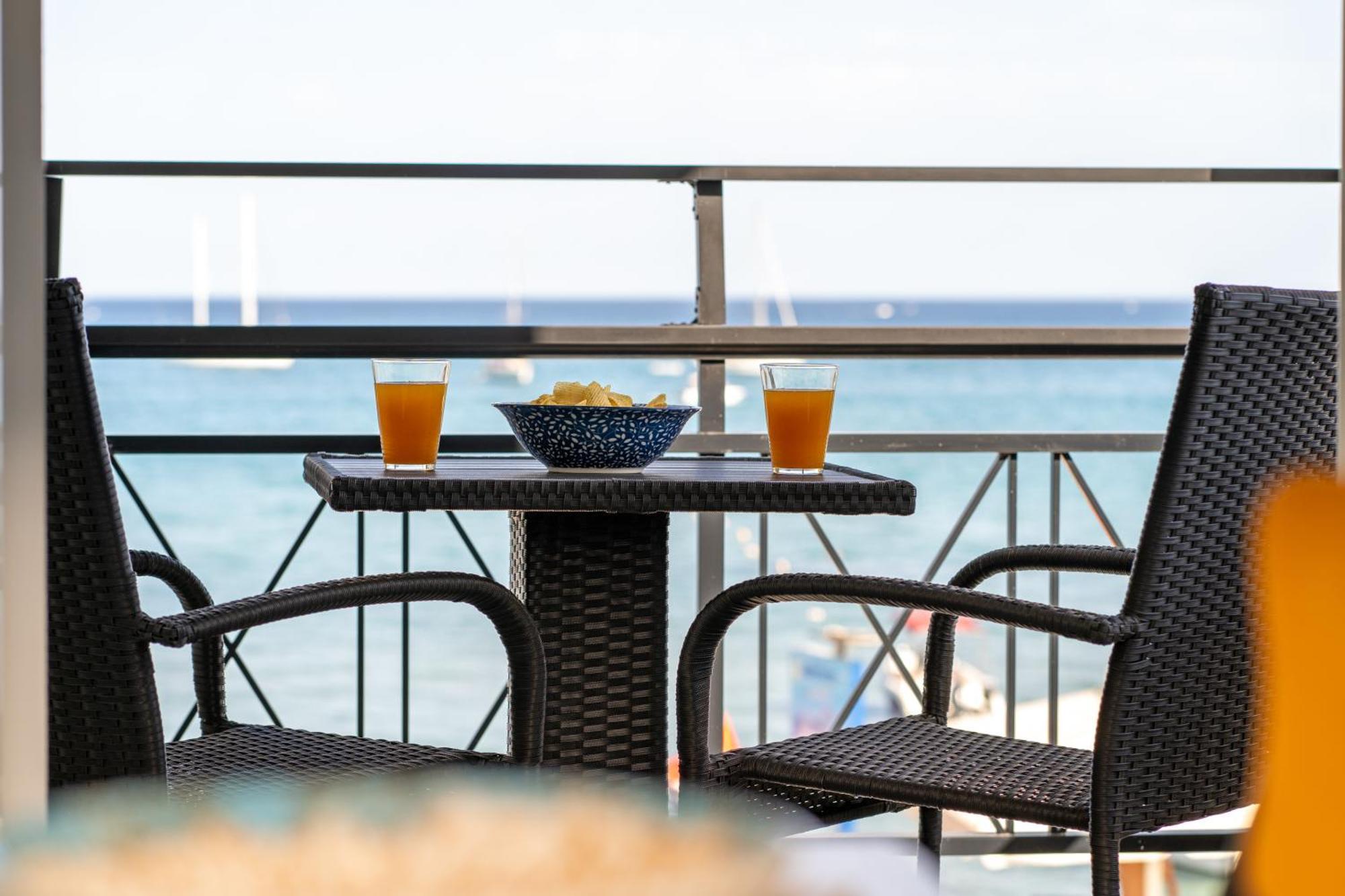 George Beachfront Apartments Lithakia  ห้อง รูปภาพ